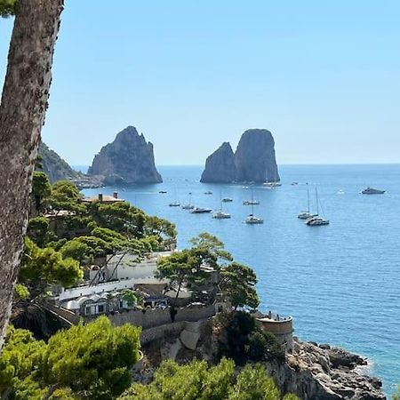 Exceptionnel Pieds Dans L'Eau Villa Capri Exteriör bild