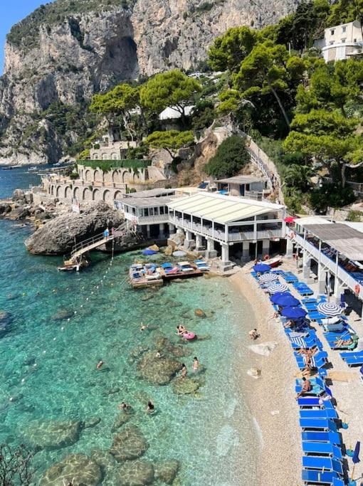 Exceptionnel Pieds Dans L'Eau Villa Capri Exteriör bild